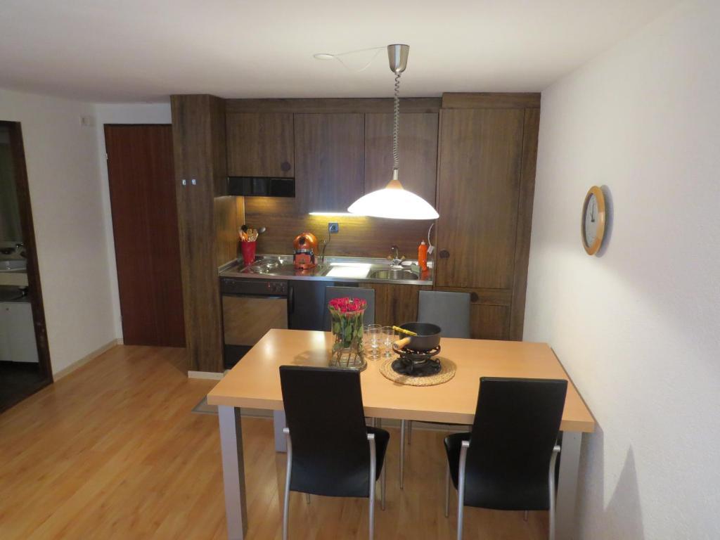 Hof Arosa Aparthotel Стая снимка